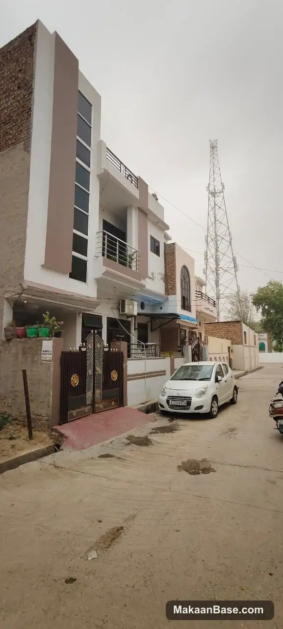 House for Rent in Sec 3 near aman vatika park view 2