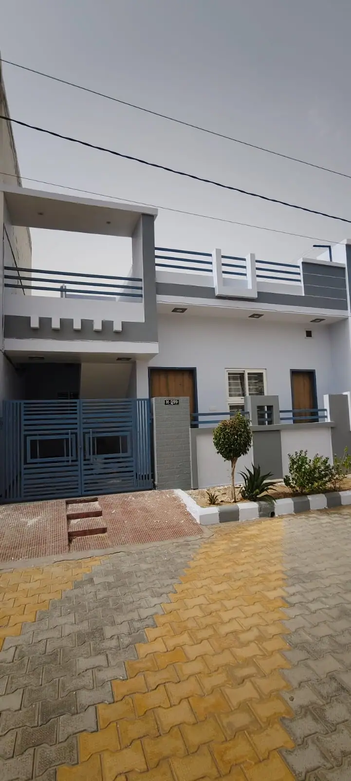 House for Sale view 3