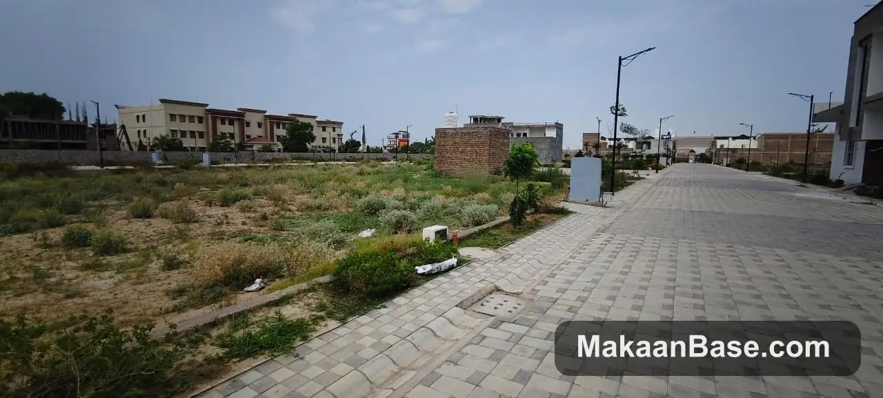 Plot for Sale in Model town colony view 4