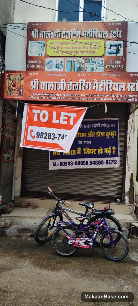 Commercial Space for Rent in Main market view 3